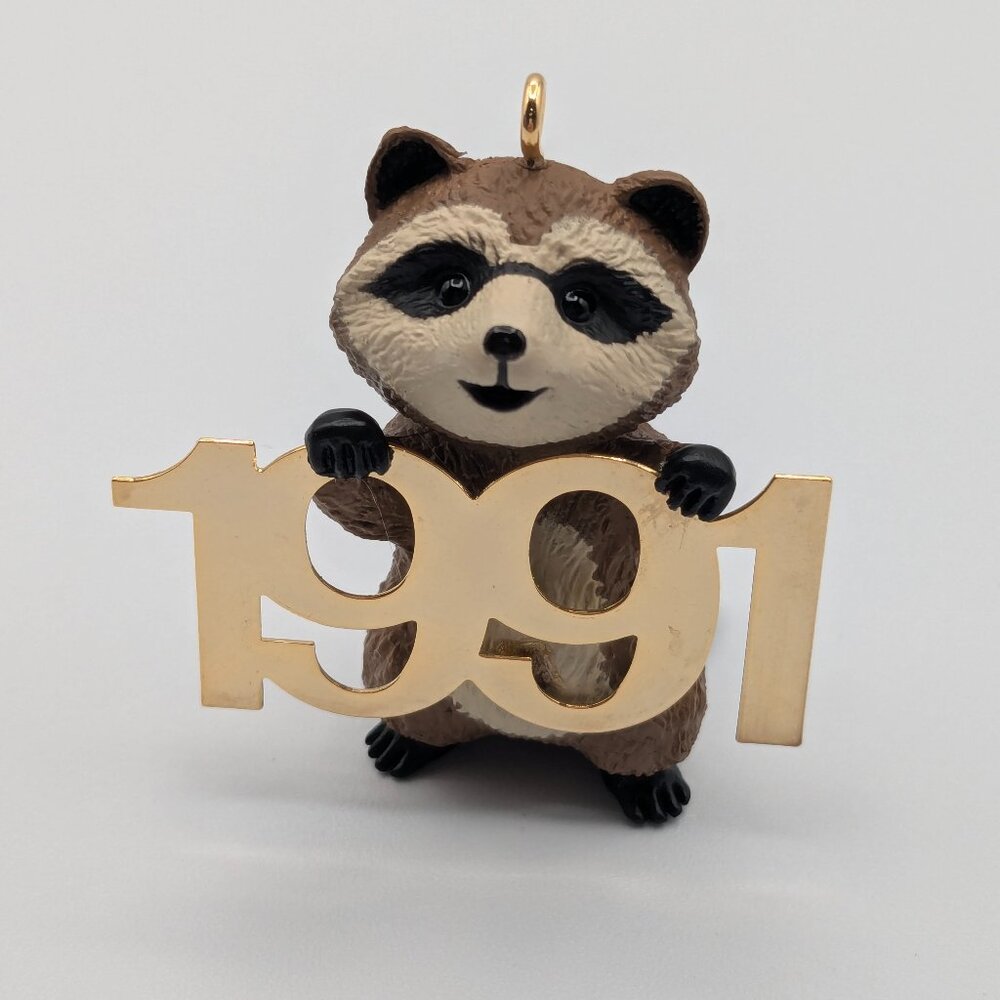 Hallmark Keepsake Fabulous Decade 1991, 2nd in Series, Vintage Raccoon Ornament